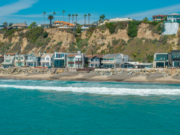 Oceanfront Retreat in Capo Beach - Luxurious 4-Bedroom Getaway